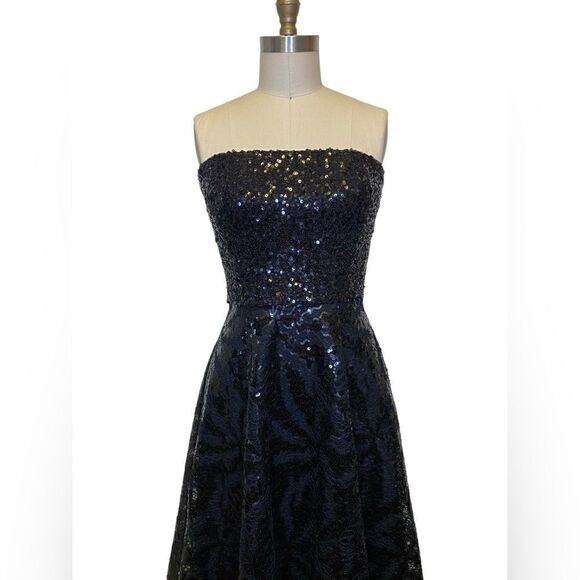 Dress the population Ruby Sequin Dress - Picture 4 of 9